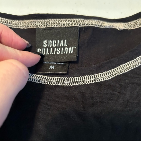 Social Collision Stripe Butterfly long sleeve top size medium - Picture 3 of 5